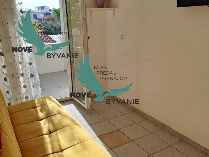 Apartmán len 80m od mora v Chorvátsku vhodný ako investícia - 7