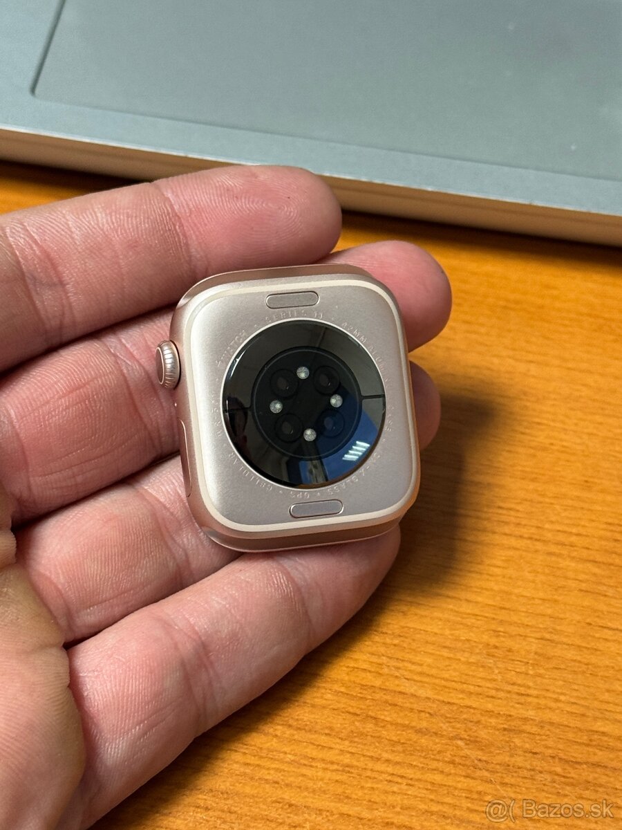 Apple Watch 11 42mm Cellular - nové, neaktivované - 7