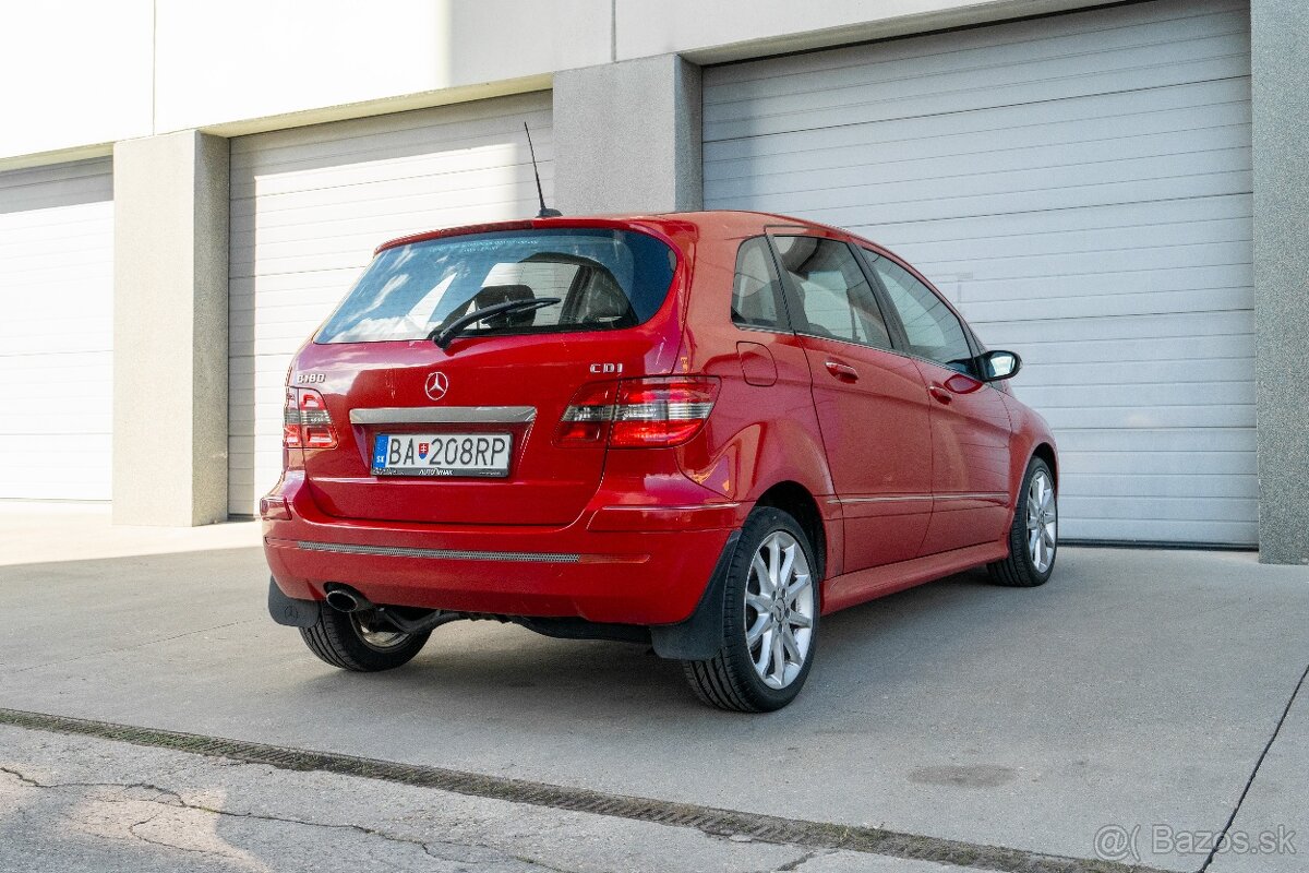 Mercedes - Benz B180, SR - 1.majiteľ - 7