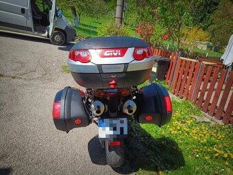 Honda VFR 800F - 7