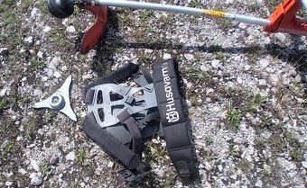 Profesionálny krovinorez Husqvarna 343r - 7