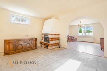 ALL INCLUSIVE | NA PREDAJ STARŠÍ RD NA 914 M² POZEMKU, MALÉ - 7