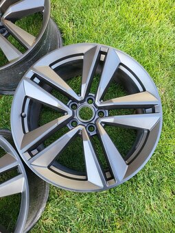 5X114,3 R19 Ford Mustang Alu disky+Tpms senzor - 7