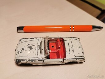 Dinky toys MG B - 7