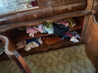 Predám starožitný sekretár - 7