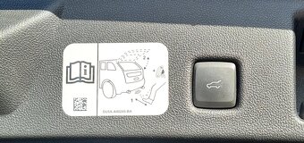 Predám  Ford Kuga 2.5 Duratec HEV 190k Titanium eCVT - 7