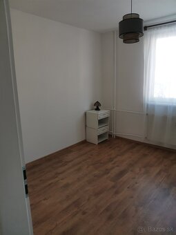 Prenájom 2 izbový byt Krompachy (Lorencova ul,centrum) - 7