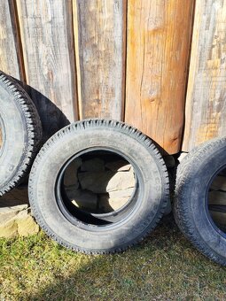 Vranik 4x 205/70 R15 - 7