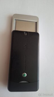 Sony ericsson T303 - 7