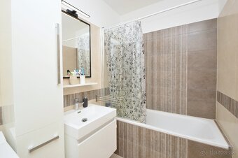 Predaj priestranný 2i byt s 7,15 m2 terasou, pivnica, Rajka - 7