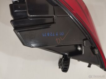 Zadné práve svetlo škoda octavia 4 - 7