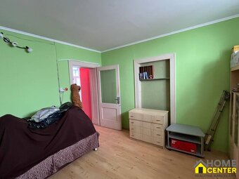 NA PREDAJ 4 izb. rodinný dom s veľkým potenciálom v Kolárove - 7