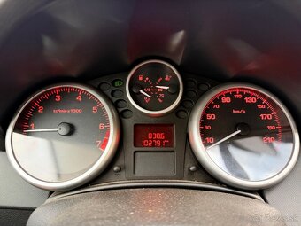 Peugeot 207 - 7
