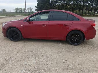 Chevrolet Cruze LS, 1.6 - 83kw - 7