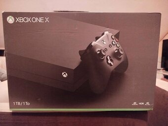 Xbox One X 1 TB + 3 ovládače + 10 hier - 7