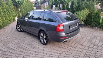 Škoda Octavia Scout Combi 4x4 2.0TDI - 7