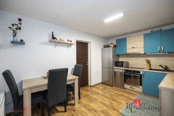 Na predaj kompletne zrekonštruovaný rodinný dom so záhradou - 7