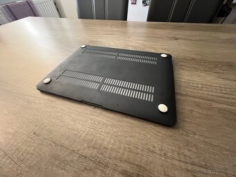 Macbook Air 13" M1 Strieborný SK - 7