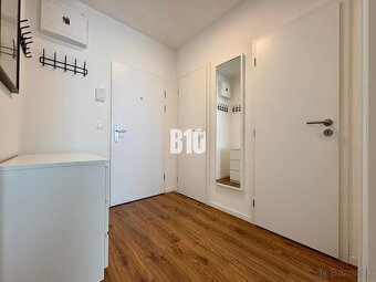 Novinka - novostavba - garážové státie - 7