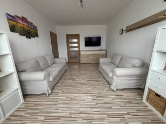 Na predaj: 3-izbový byt, 67 m², Nemšová – centrum - 7