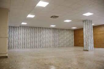 Ponúkam Vám do prenájmu obchodný priestor v centre Levíc. - 7