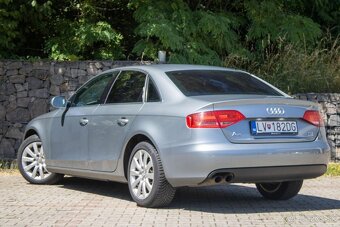 Audi A4 2.0 TDI quattro Komfort - 7