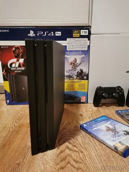 PS4 PRO 1TB - 7