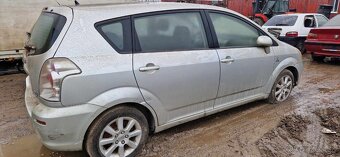 Toyota Corolla Verso 2,0D 85KW 2001 - 7