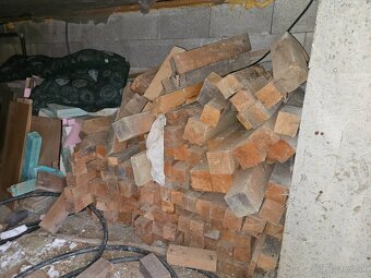 Hranoly, dosky na debnenie - 7