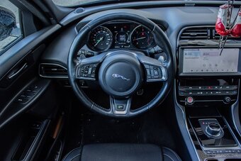 Jaguar XE 2.0 I4D R-SPORT AWD / DPH - 7