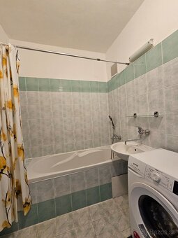 Útulný 2i byt s balkónom, výťahom a pivnicou na prenájom - 7