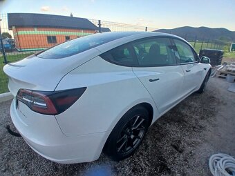 Tesla 3 Long Range Refresh 2021 - 7