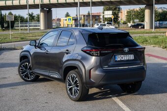 Toyota Yaris Cross 1.5 benzín HEV e - CVT FWD Executive - 7