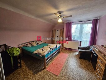 Znížená cena - Na predaj starší dvojgeneračný dom s veľkým p - 7