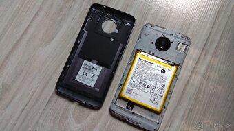 Motorola E4 plus - 7