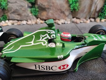 Prodám model 1:18 formule F1 Jaguar R1 - 7