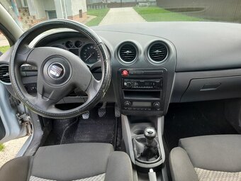 SEAT CORDOBA Sedan 1,4 benzin 63kW - 7