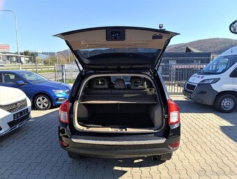 Jeep Compass 2.2L I4 CRD Limited 4x4 - 7