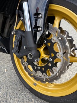 Yamaha R1 RN20 - 7