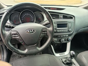 Kia ceed 1,4 , limitovaná Strieborná edícia - 7