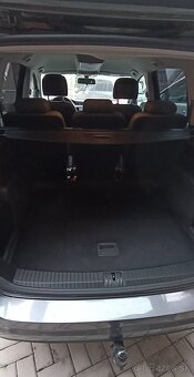 Volkswagen Touran 2,0 TDI 110kw manuál - 7