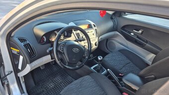 Kia Ceed SW 1.6 crdi  66kw M5 - 7