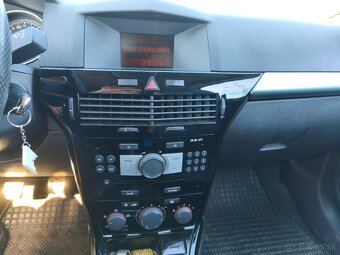 Predám Opel Astra GTC - 7