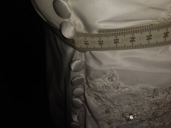 Predám svadobné šaty + 2 vesty - 7