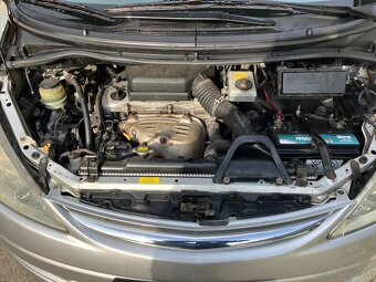 Predám Toyota Previa 2,4 vvti - 7