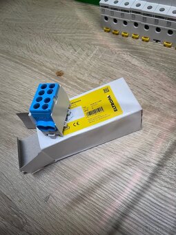 Elektroinštalačny material ističe - 7