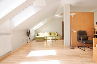 Veľký klimatizovaný apartmán s parkovaním - SLIAČ KÚPELE - 7