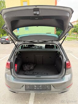 VW e-Golf 100kw DYNaudio, ACC, Virtual, LED, Mrtvý uhol - 7