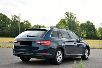 Škoda Superb Combi 2.0 TDI SCR Ambition - 7