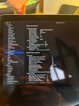 MacBook Pro 15" (2016), i7, 16GB RAM, 512GB SSD - 7